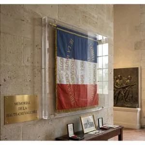 Cadre vitrine pour fanion